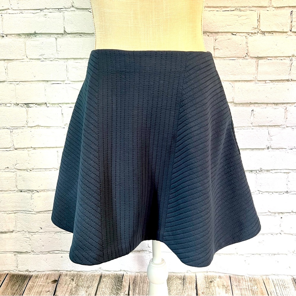 Kate Spade Saturday Navy Skirt, size 2